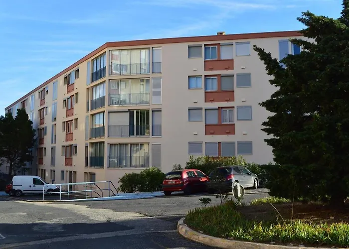 2 Pièces 4 Couchages Sur Bn100-d142 * Banyuls-sur-Mer